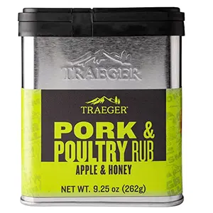 Traeger Pork and Poultry Rub container with apple and honey notes