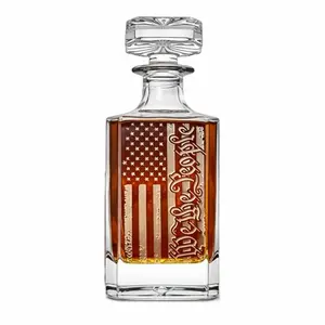 We the people engraved American flag whiskey decanter, 750ml capacity, patriotic gift for men.
