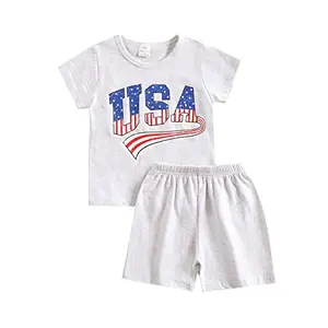 Toddler in Twopumpkin retro American flag shirt and shorts set