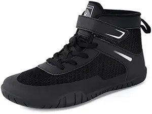 Sisttke kids wrestling shoes in black with zero-drop sole and shoelace garage