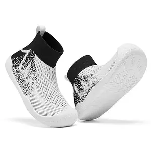 TODDLLUBY children's socks wrestling shoes in white, breathable and lightweight