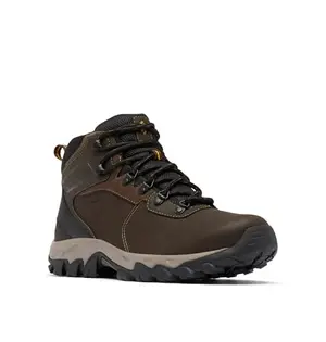 Columbia Newton Ridge Plus II waterproof hiking boots in cordovan squash