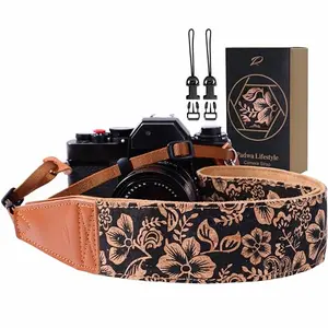 Padwa Lifestyle cork camera strap with black print