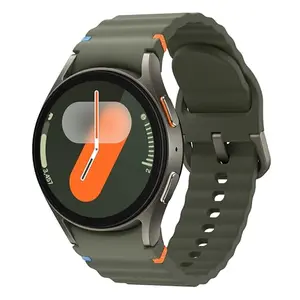 Samsung Galaxy Watch 7 40mm green with built-in GPS for fitness tracking