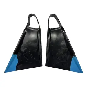 Hubboards Air fins in black and cool blue