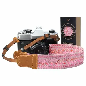 Padwa Lifestyle Speed Pink woven camera strap
