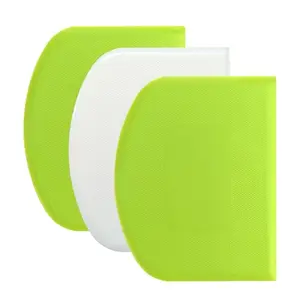 Ryidkcs 3-piece dough scraper set with anti-slip surface