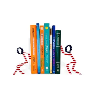 GEGUTON Figurine Bookends with Book-Holding Characters in Patriotic Colors on a desk